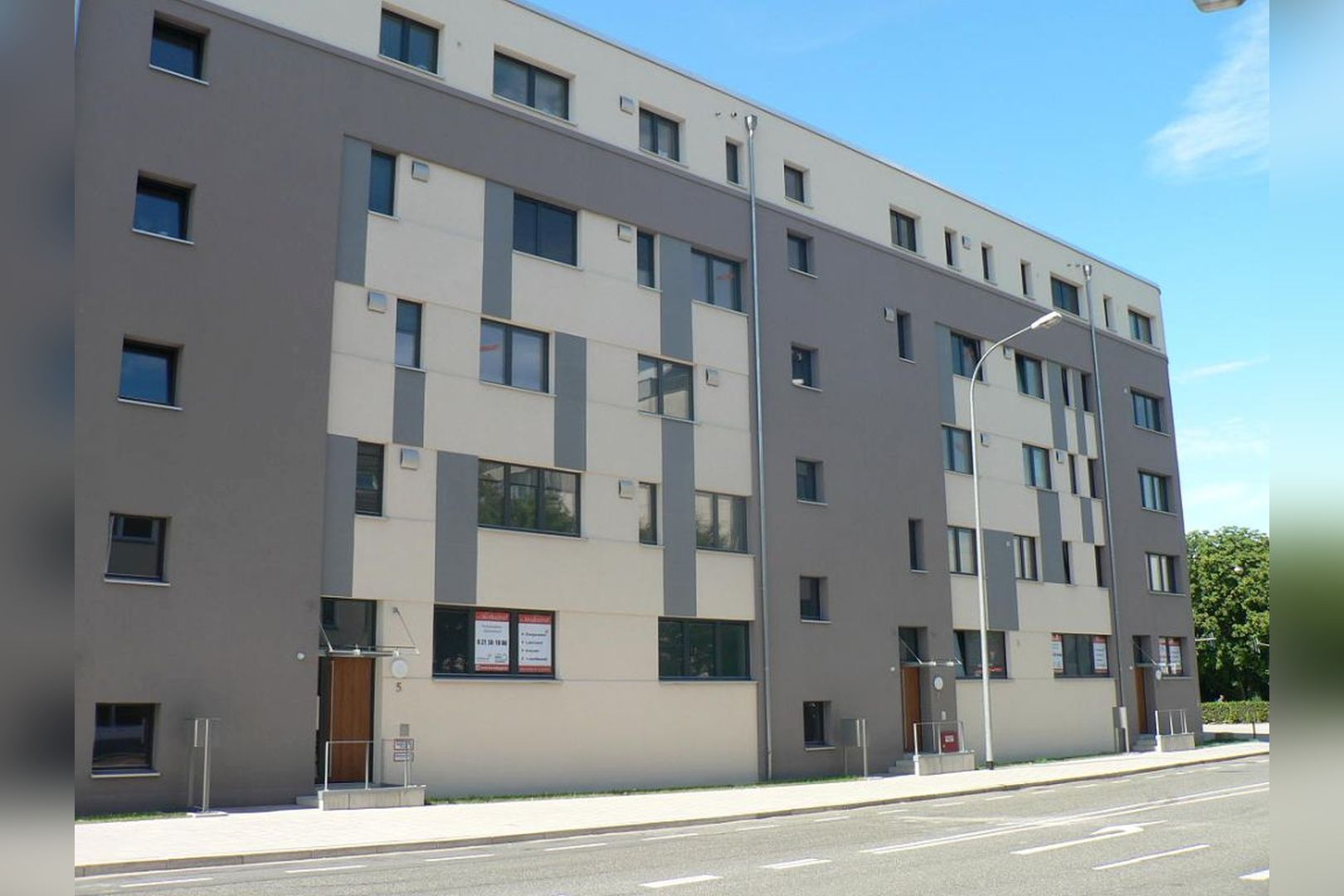 Immobilie Nr.Hilden 007 - 3-Raum-Maisonette-Wohnung mit geschlossenem Küchen u. Essbereich, Terrasse mit kl. Gartenfläche - Bild 13.jpg