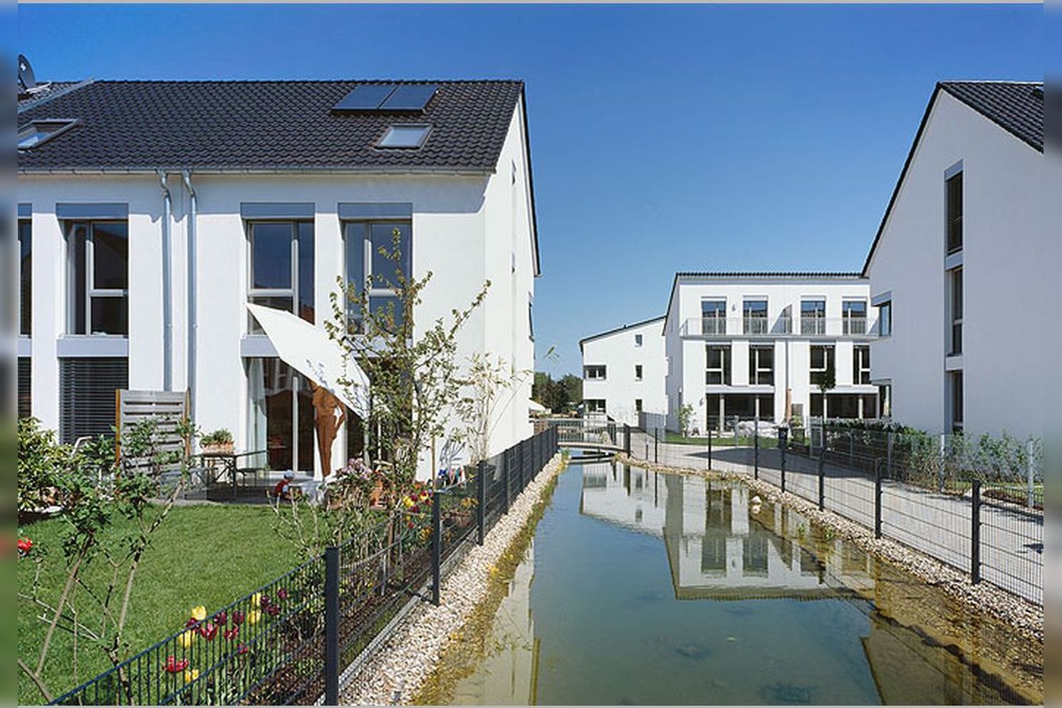 Immobilie Nr.D.dorf-Itter 100 - Reihenhäuser, Doppelhaushälften, Eigentumswohnungen auf Erbpacht - Bild main.jpg