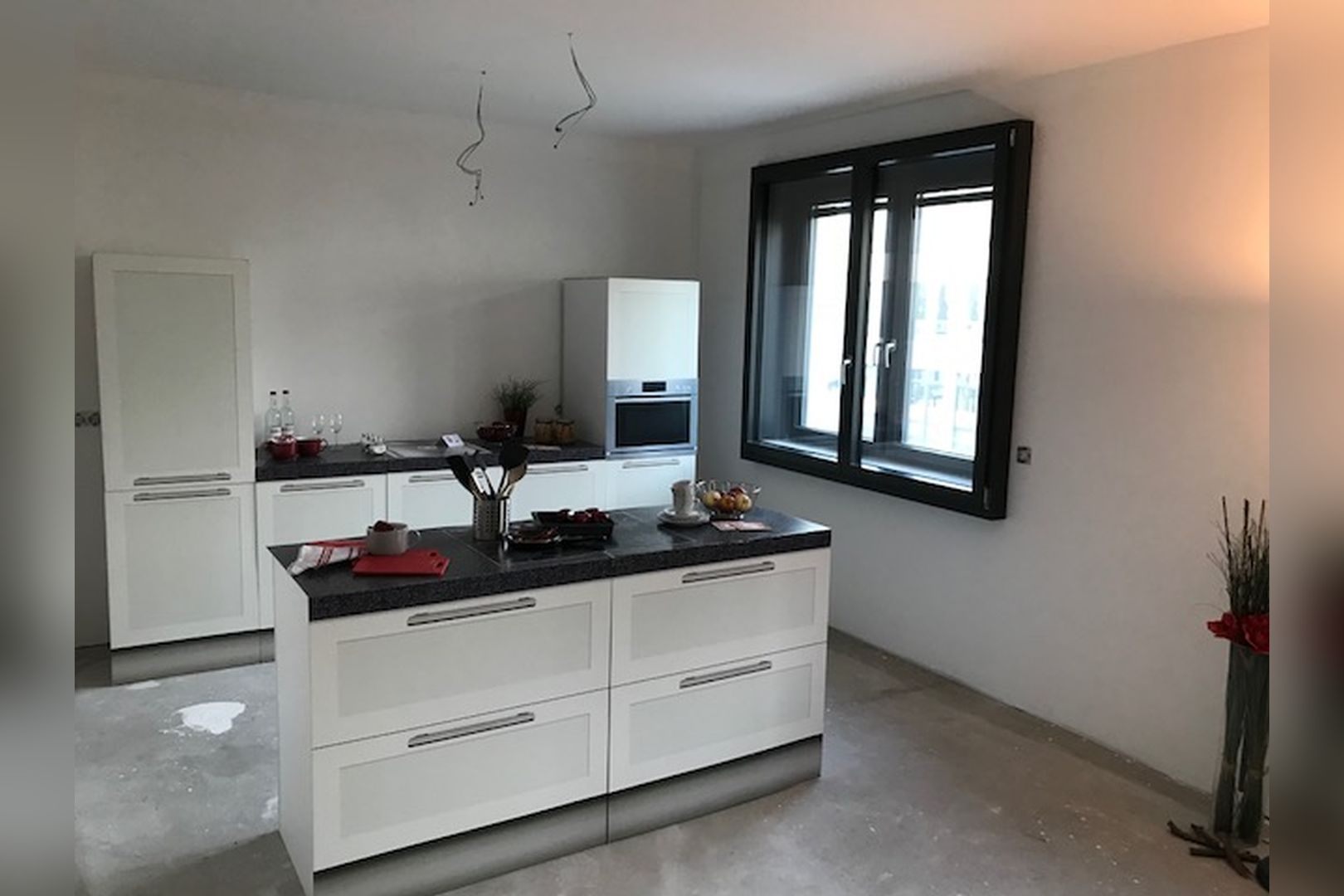 Immobilie Nr.Hilden WE 12 - 4-Zimmer-Wohnung im 1.OG + Loggia und TG-Stellplatz - Bild 12.jpg