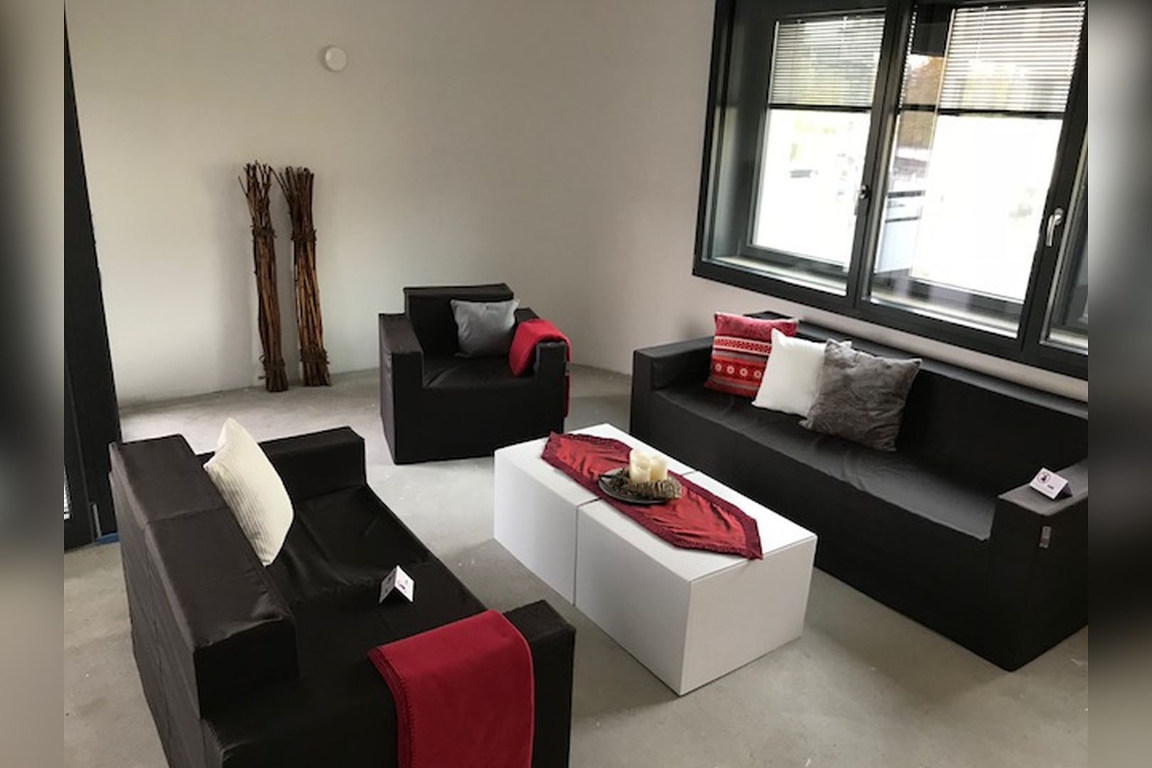 Immobilie Nr.Hilden WE 12 - 4-Zimmer-Wohnung im 1.OG + Loggia und TG-Stellplatz - Bild 9.jpg