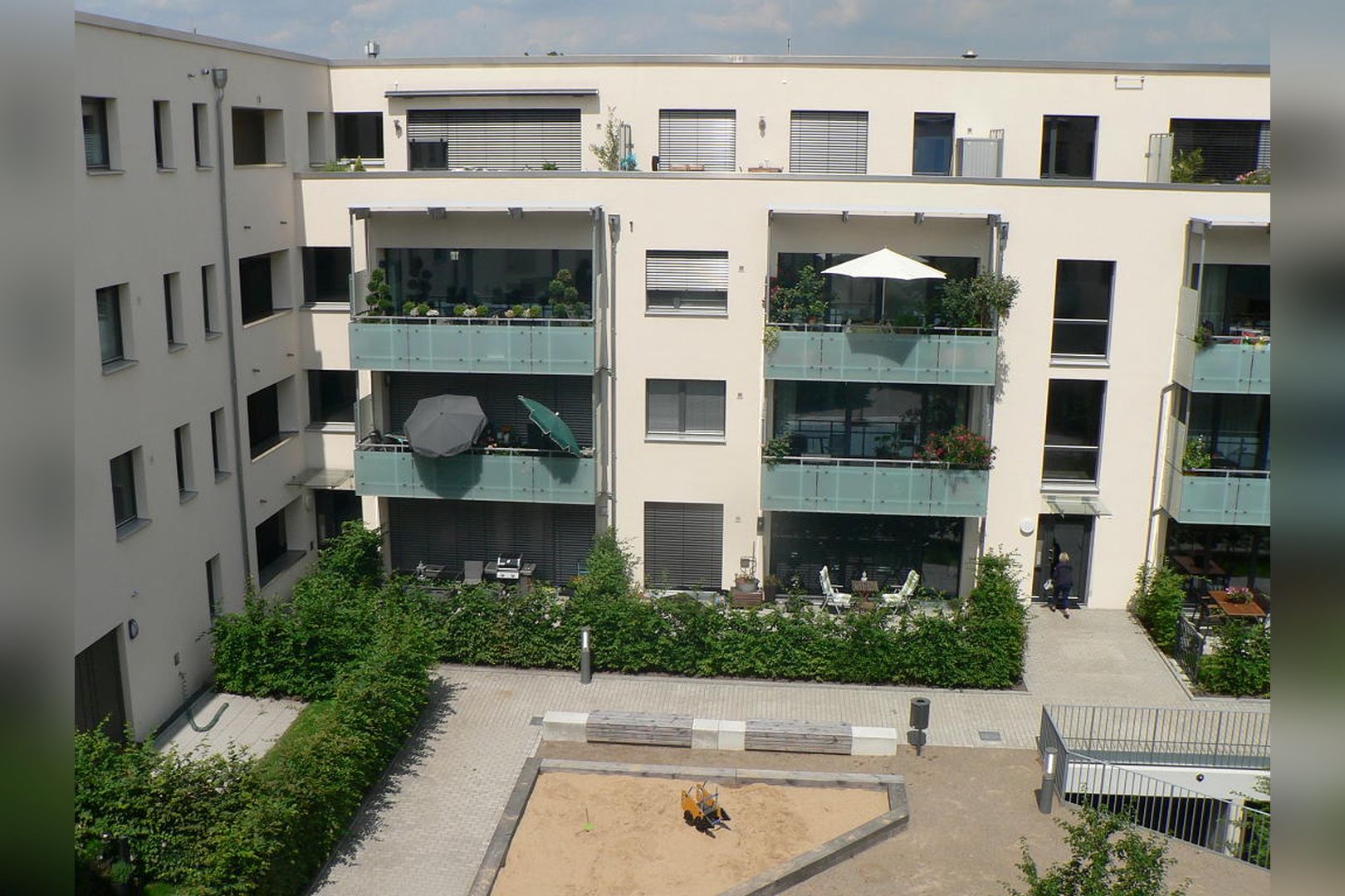 Immobilie Nr.Hilden WE 09 - 4-Zimmer-Garten-Maisonette-Wohnung mit Garten, Aufzug und TG-Stellplatz - Bild 13.jpg