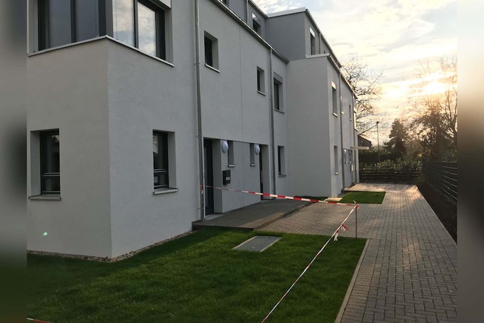 Immobilie Nr.BÖ-000 - Energieeffizientes Neubauquartier mit 20 Wohneinheiten und TG - Bild 16.jpg