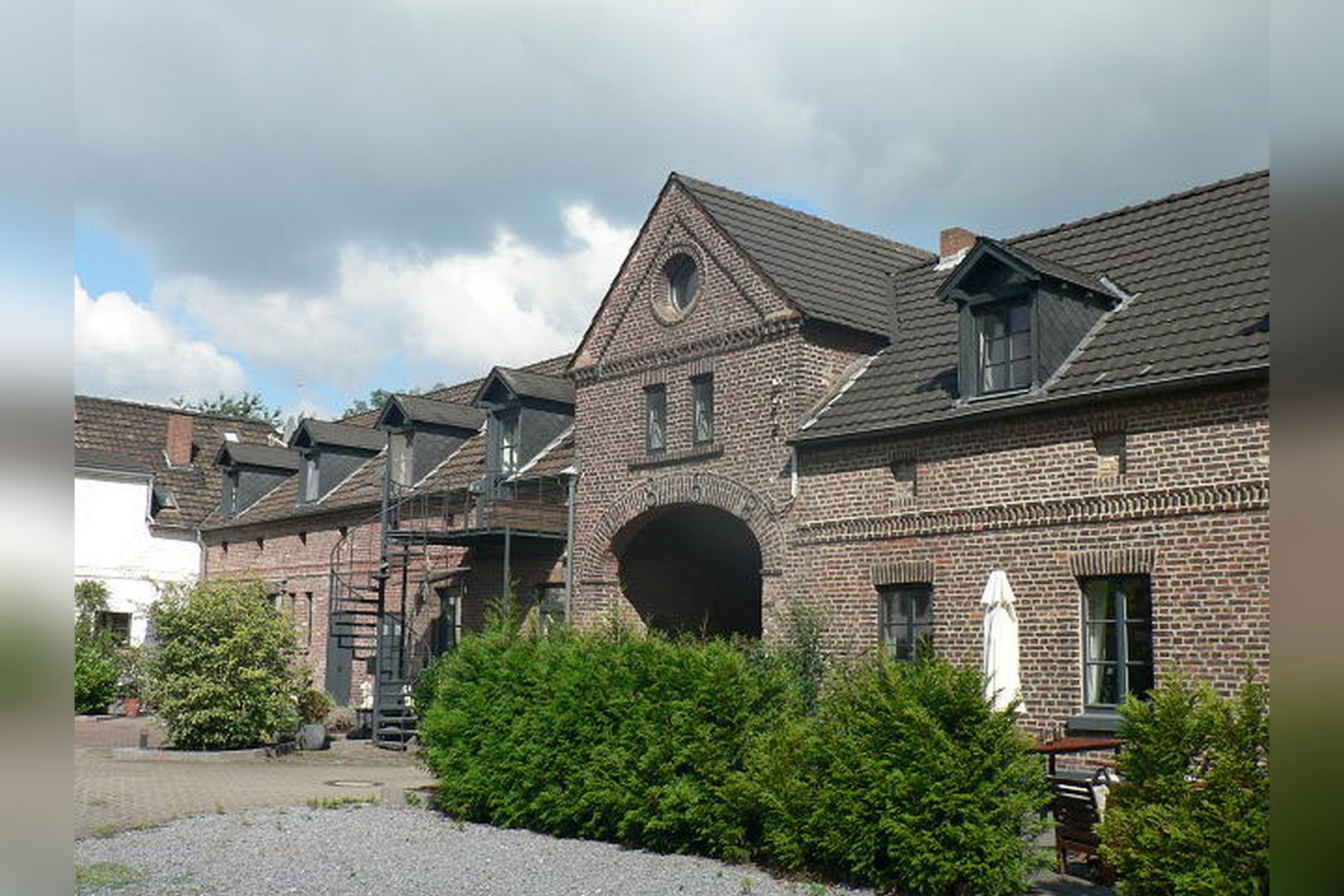 Immobilie Nr.BÖ-09; - Reihenendhaus mit Garten und Dachterrasse - Bild 6.jpg