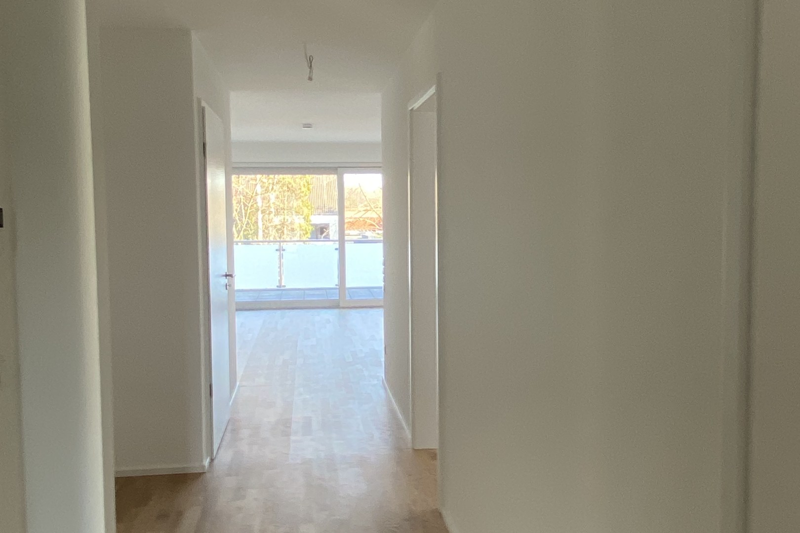 Immobilie Nr.0366 - 3-Raum-Wohnung mit EBK, Balkon, Garage u. Stellplatz - Bild 9.jpg
