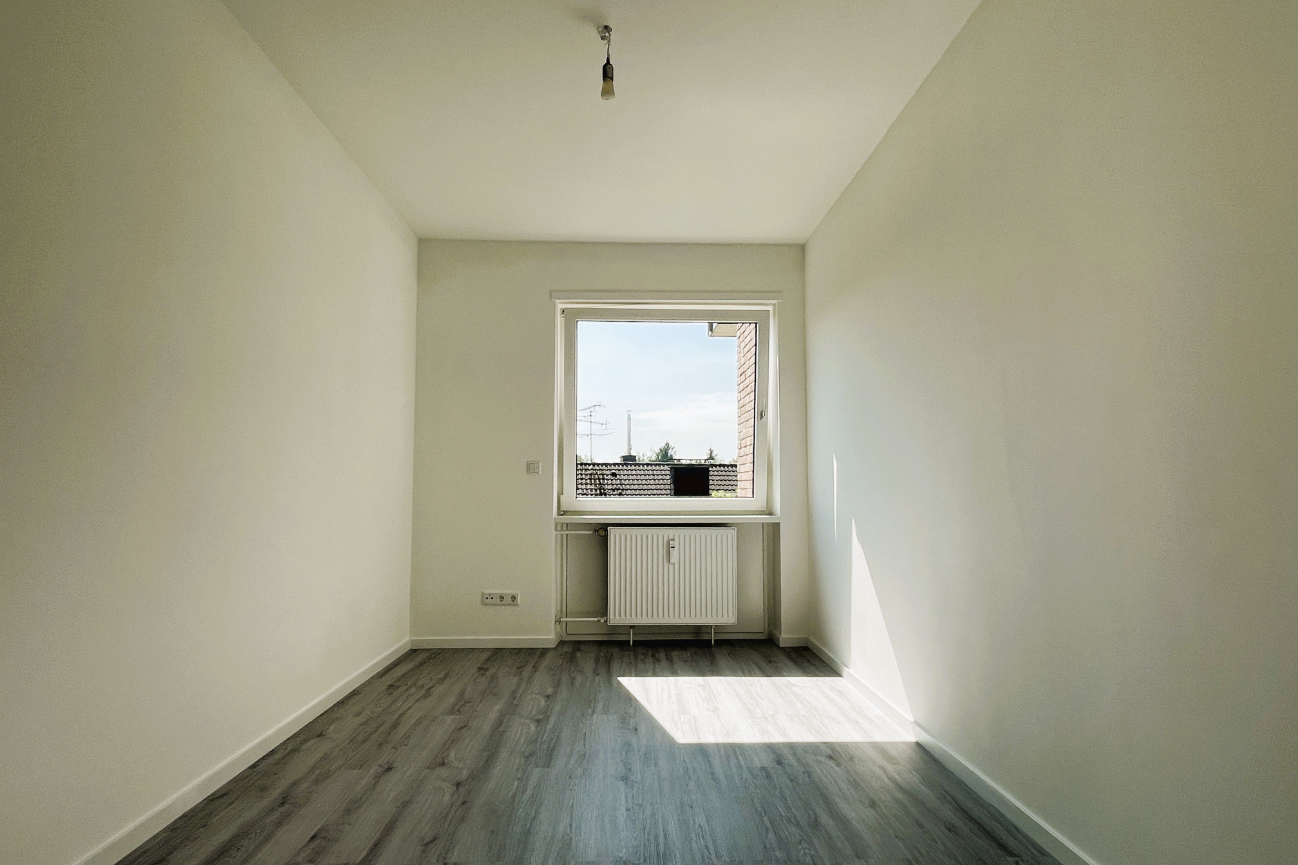 Immobilie Nr.0422 - Etagenwohnung mit Balkon - Bild 13.jpg