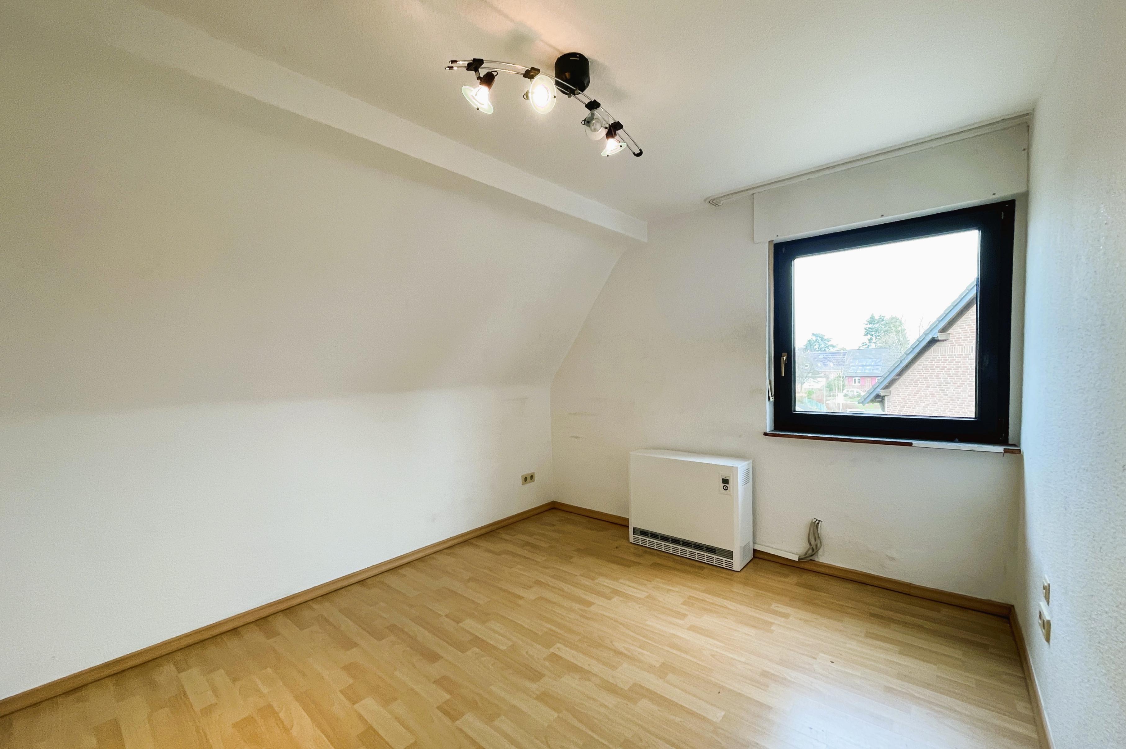 Immobilie Nr.0447b - Zweifamilienhaus - Bild 12.jpg
