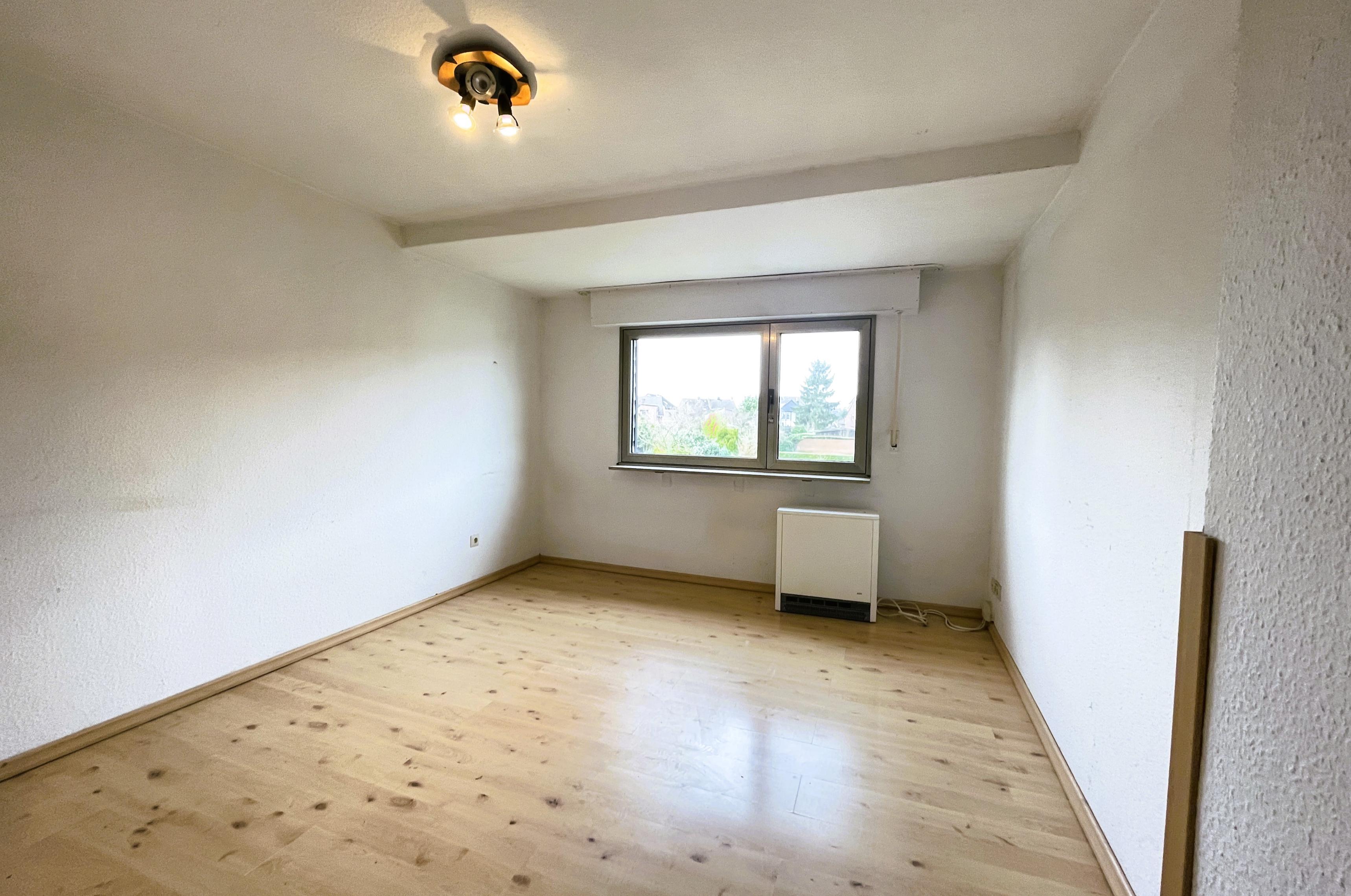Immobilie Nr.0447b - Zweifamilienhaus - Bild 4.jpg