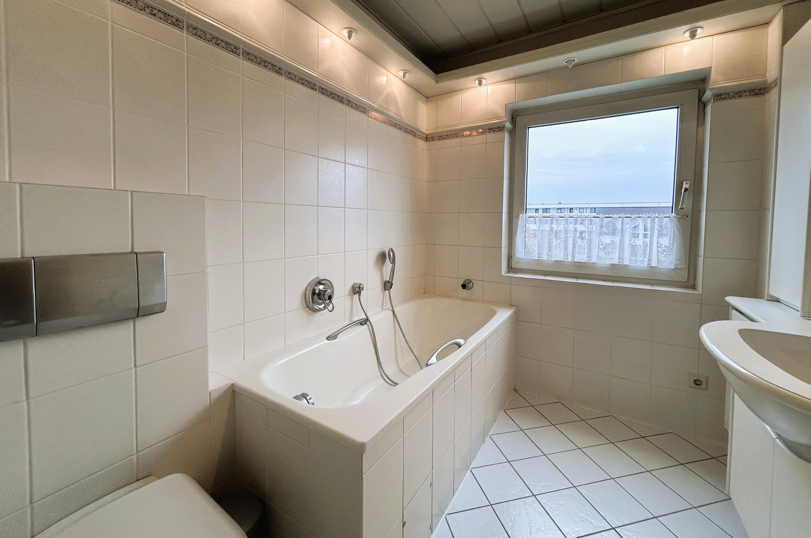 Immobilie Nr.0527 - freistehendes Einfamilienhaus - Bild 13.jpg