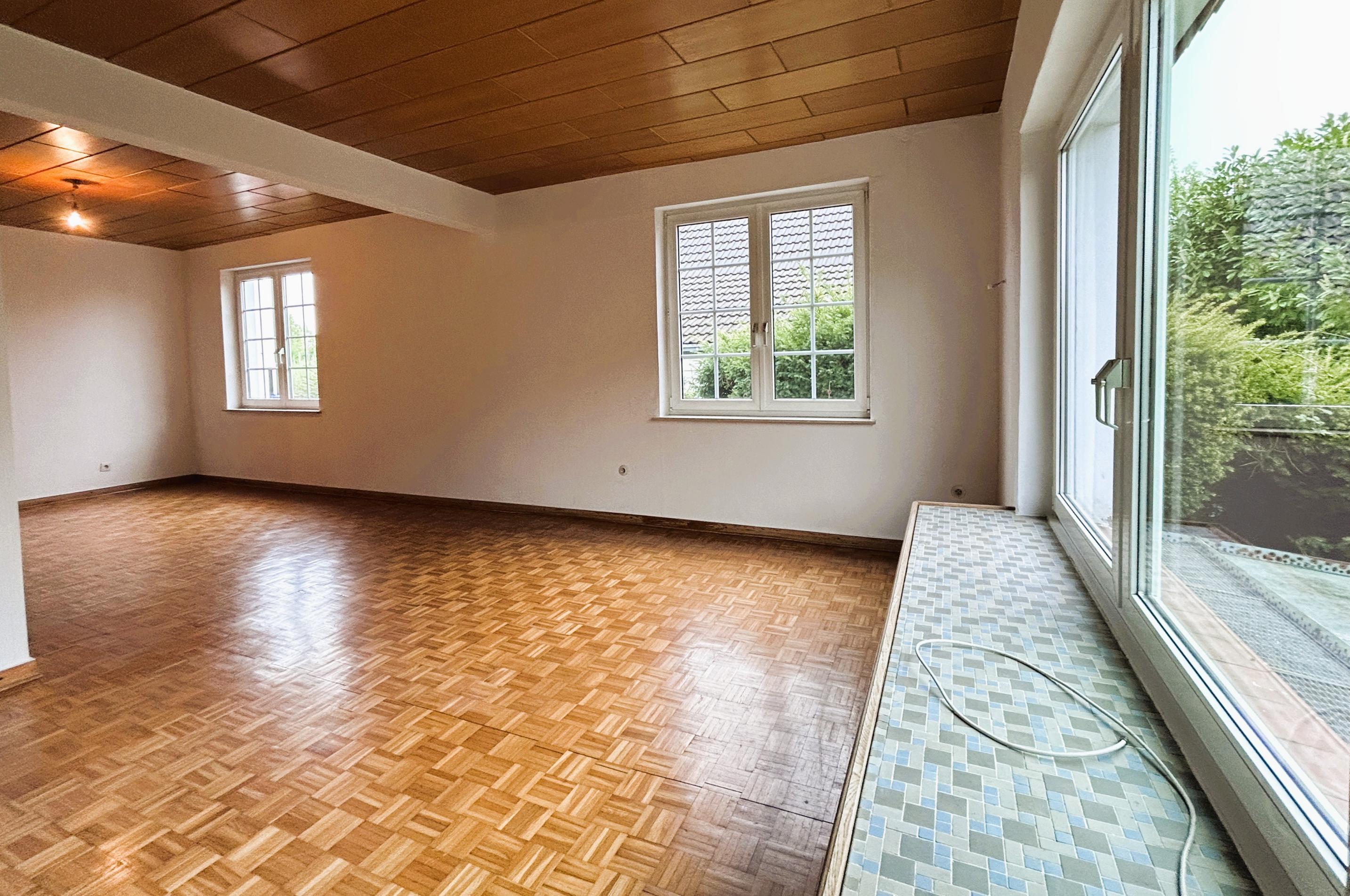 Immobilie Nr.0527 - freistehendes Einfamilienhaus - Bild 4.jpg