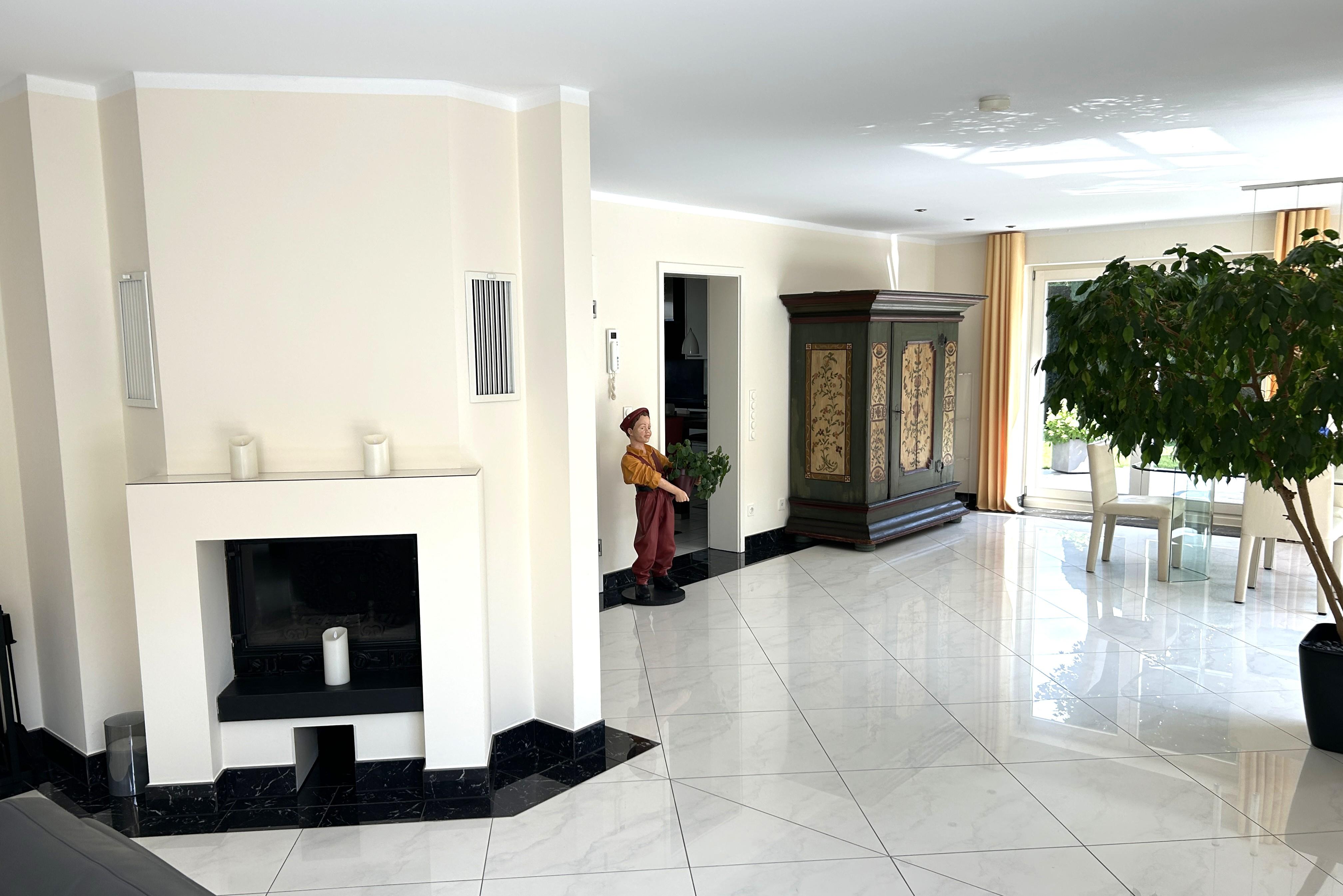 Immobilie Nr.0549 - Einfamilienhaus - Bild 2.jpg
