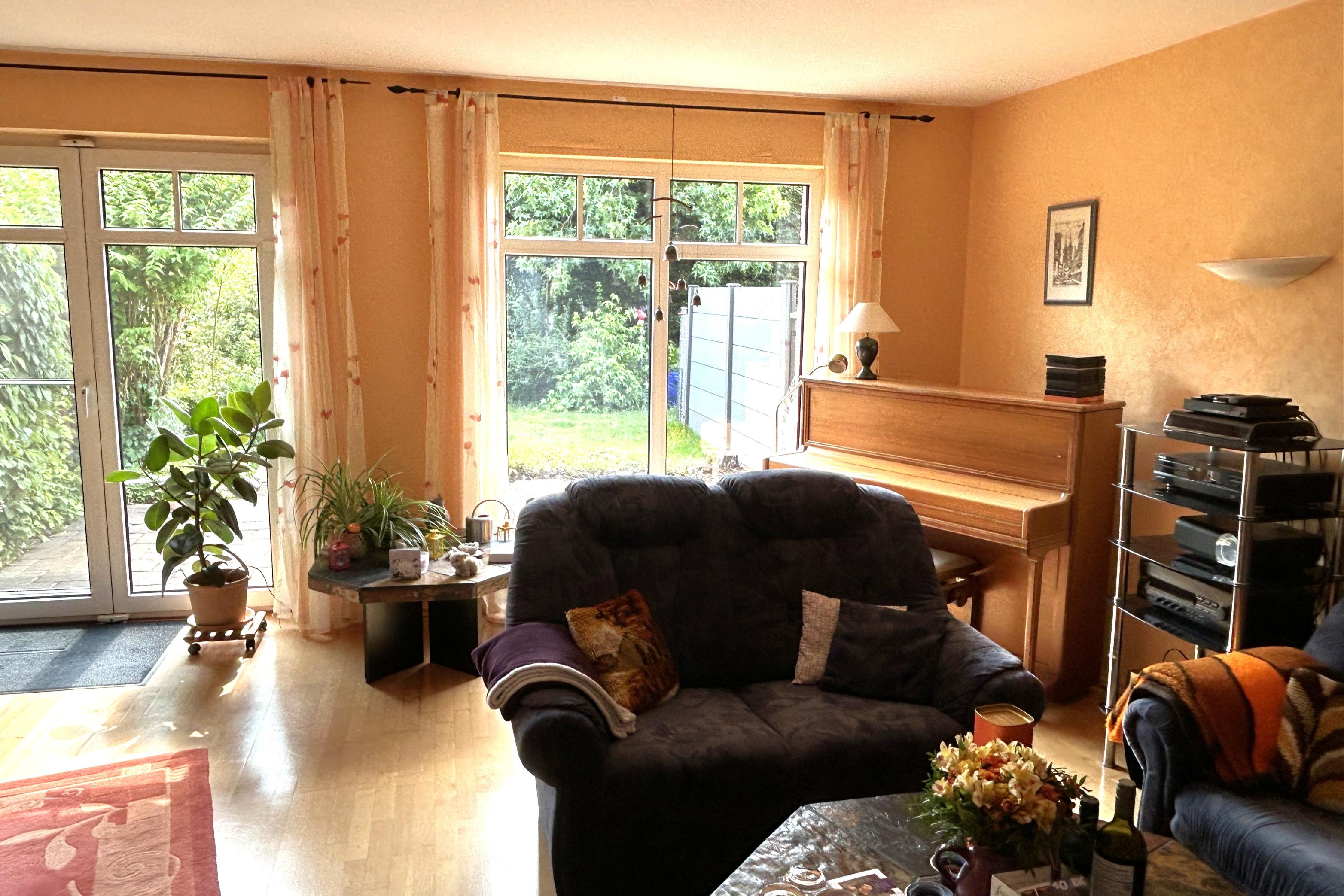 Immobilie Nr.0546 - Reihenmittelhaus - Bild 2.jpg