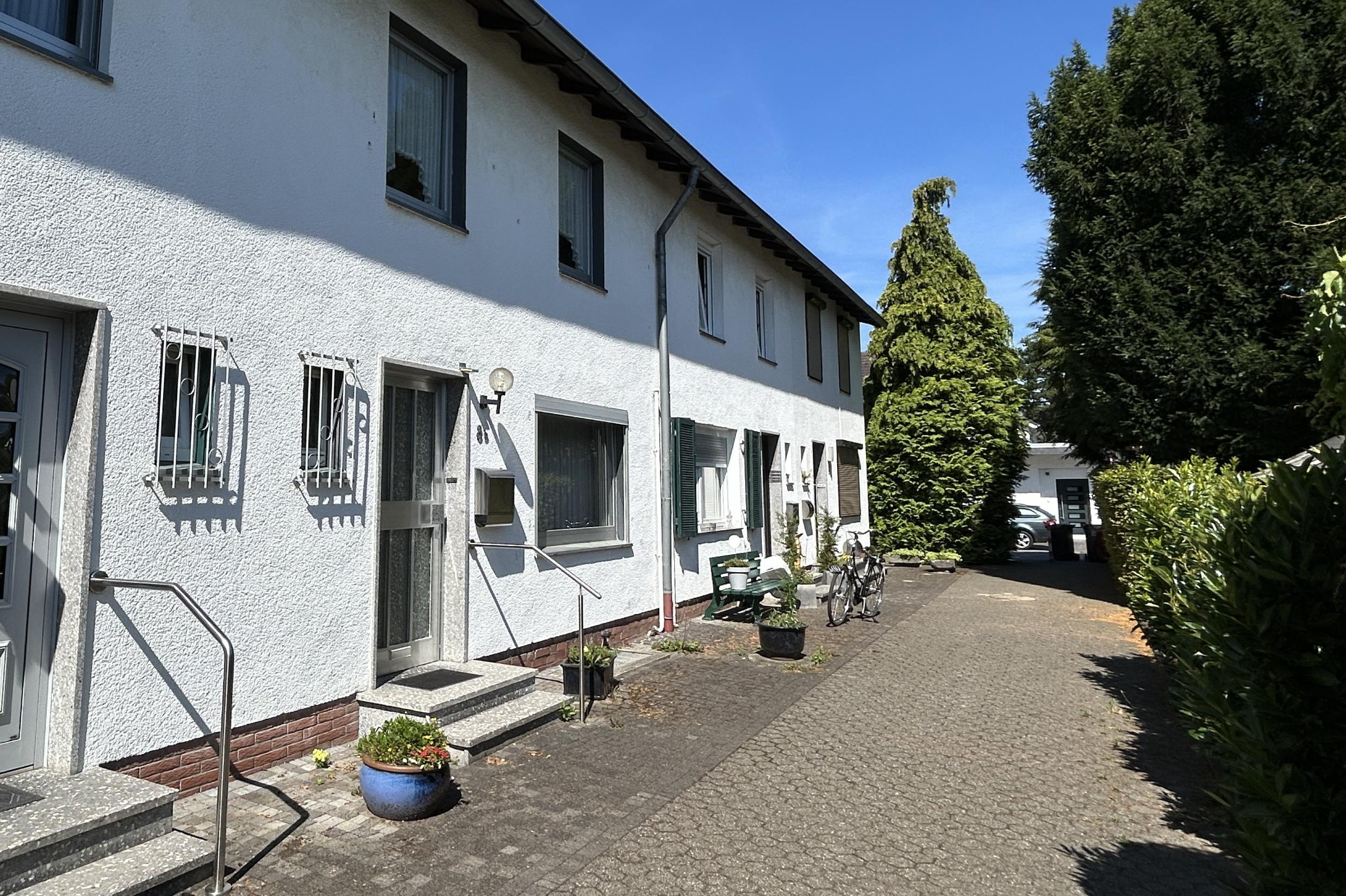 Immobilie Nr.0525 - Reihenmittelhaus - Bild 2.jpg