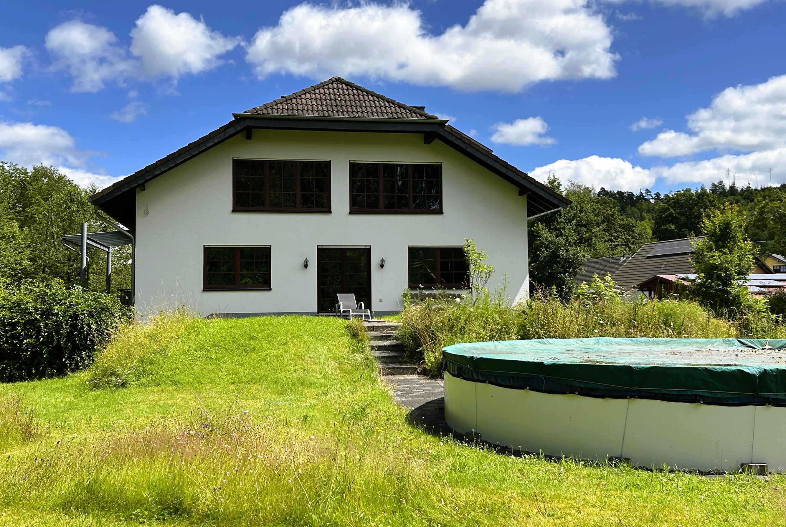 Immobilie Nr.0532 - Einfamilienhaus + Gewerbeeinheit o. Einliegerwohnung - Bild 2.jpg