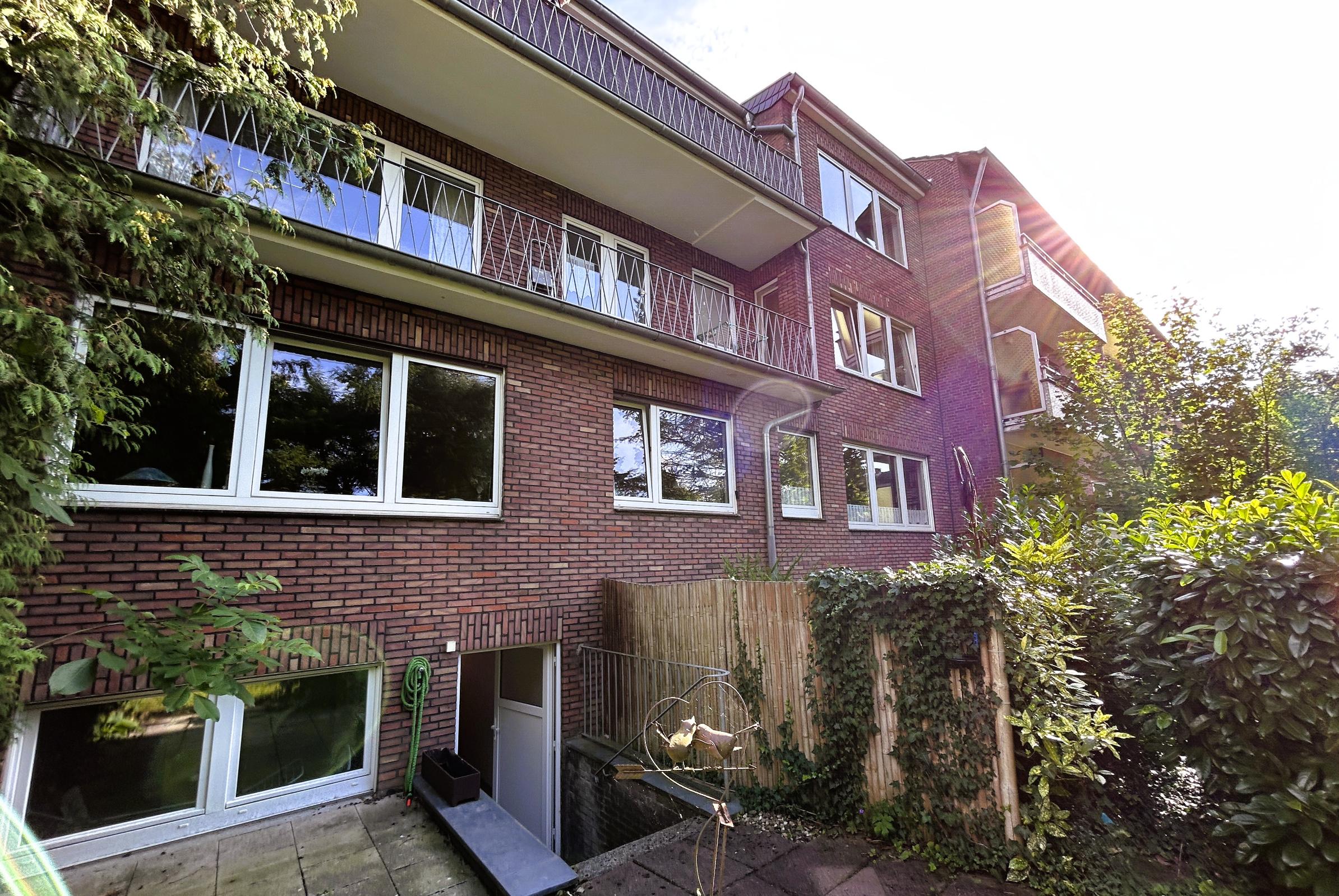 Immobilie Nr.0537 - Mehrfamilienhaus - Bild 2.jpg