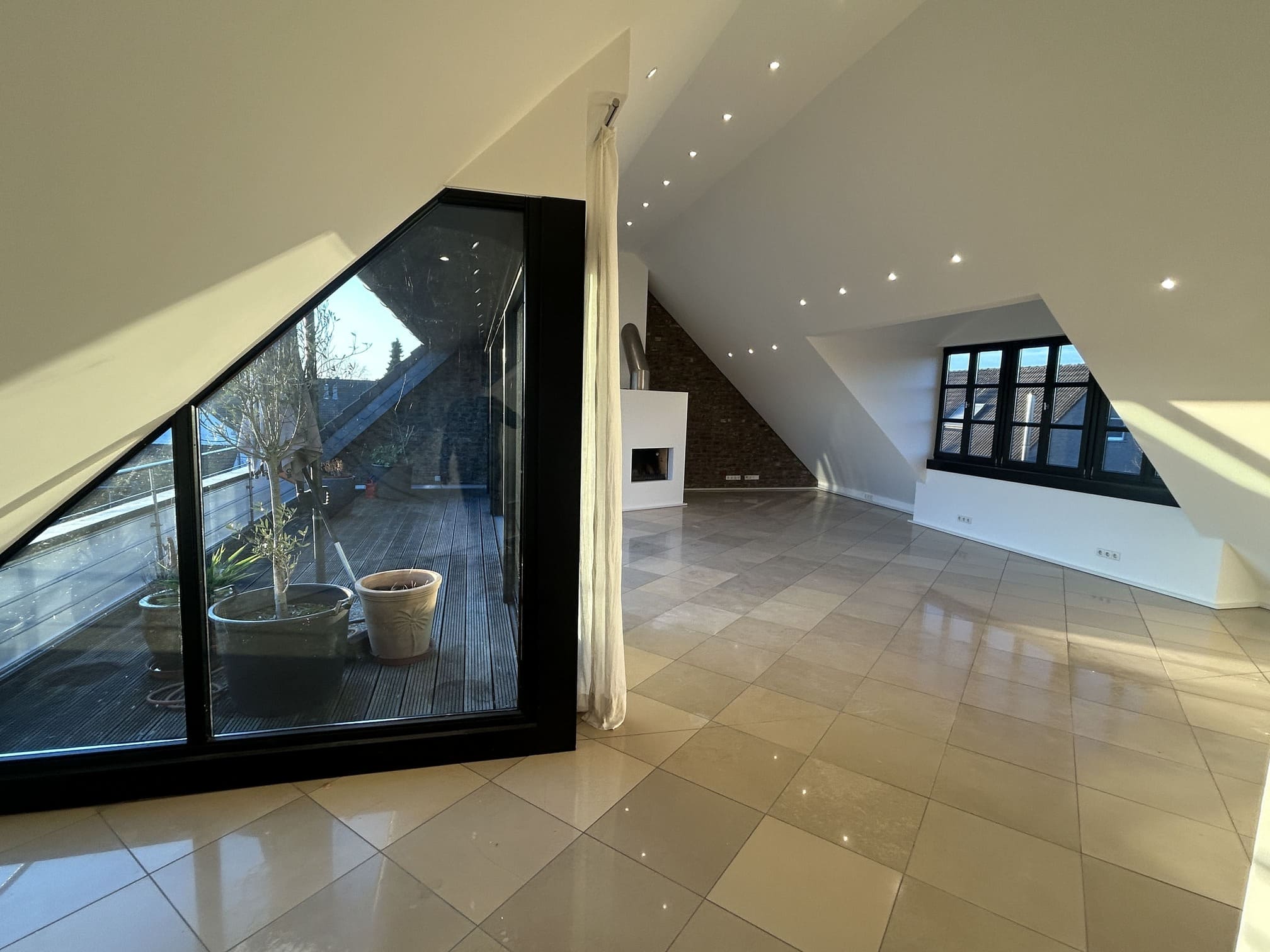 Immobilie Nr.0654 - Dachgeschosswohnung  - Bild 6.jpg