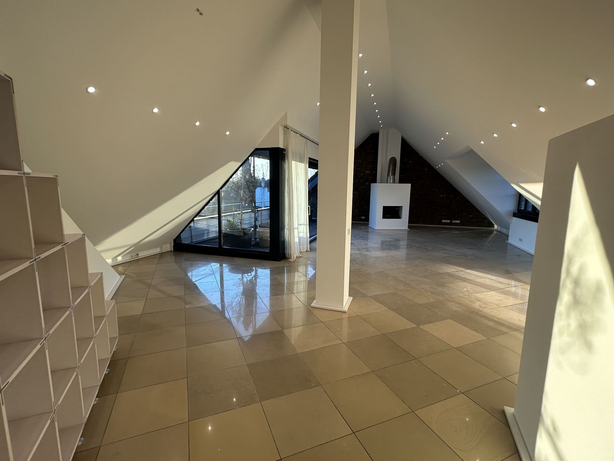 Immobilie Nr.0654 - Dachgeschosswohnung  - Bild 7.jpg