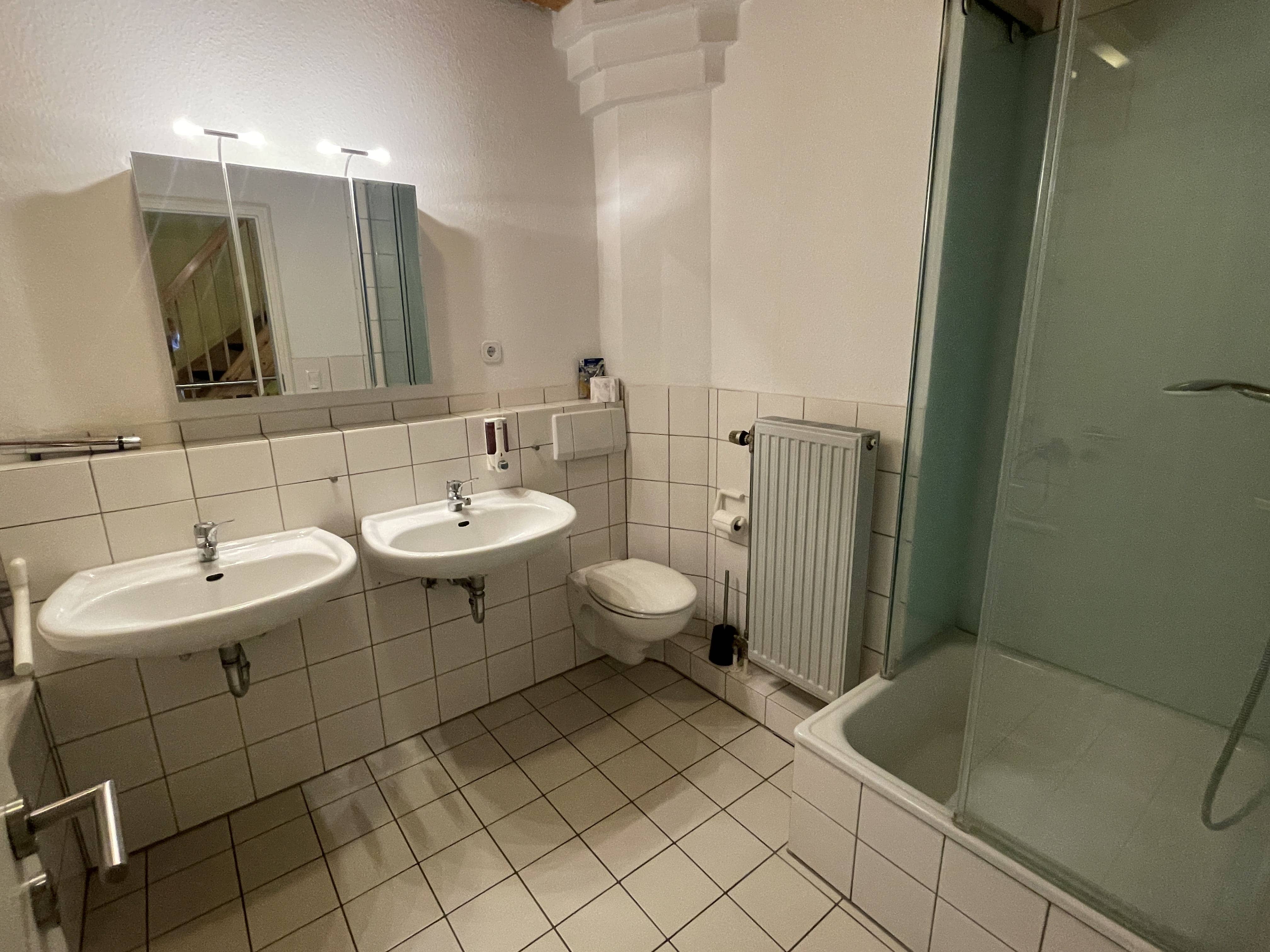 Immobilie Nr.0570 - Reihenhaus - Bild 8.jpg