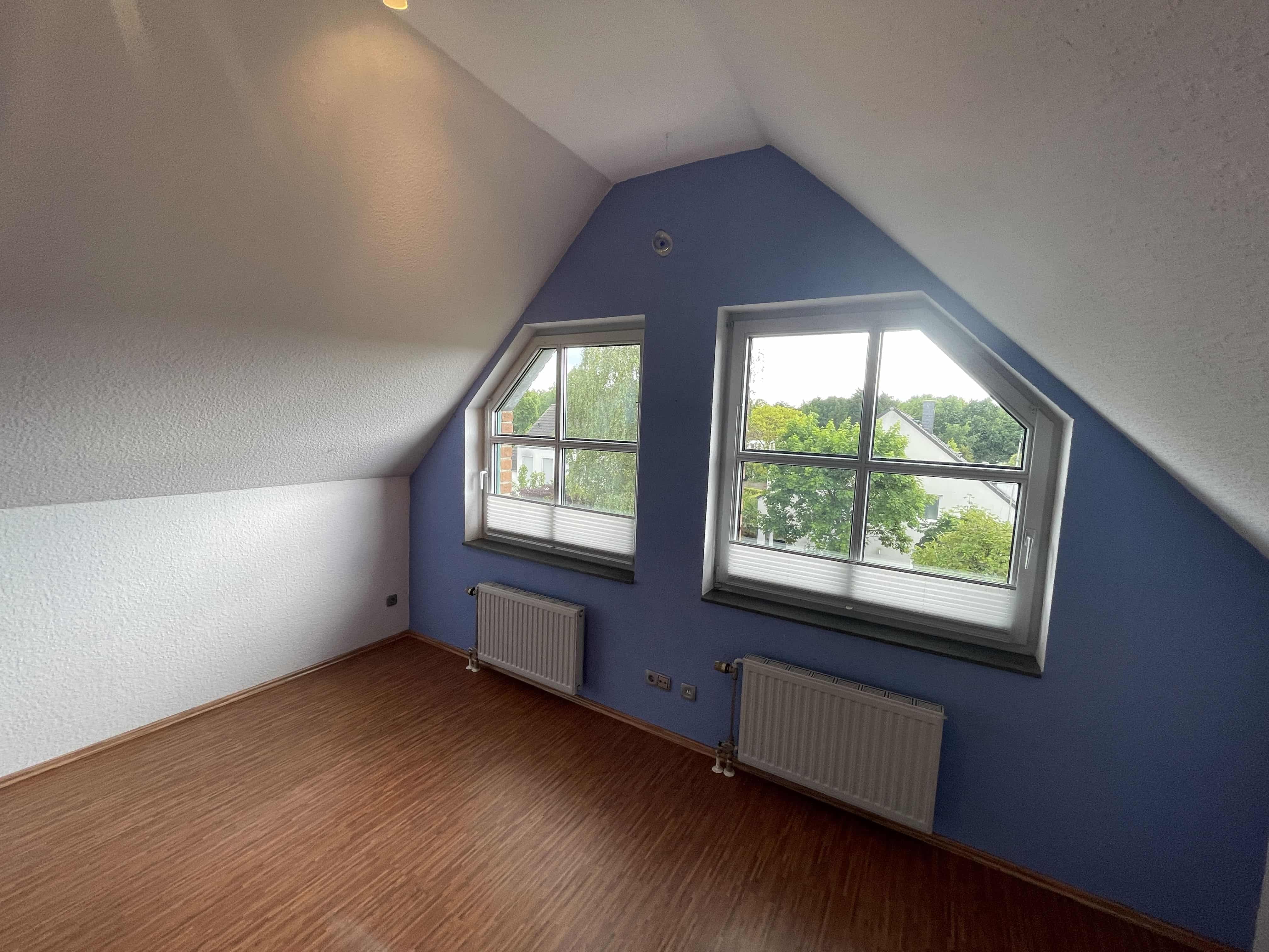 Immobilie Nr.0570 - Reihenhaus - Bild 9.jpg