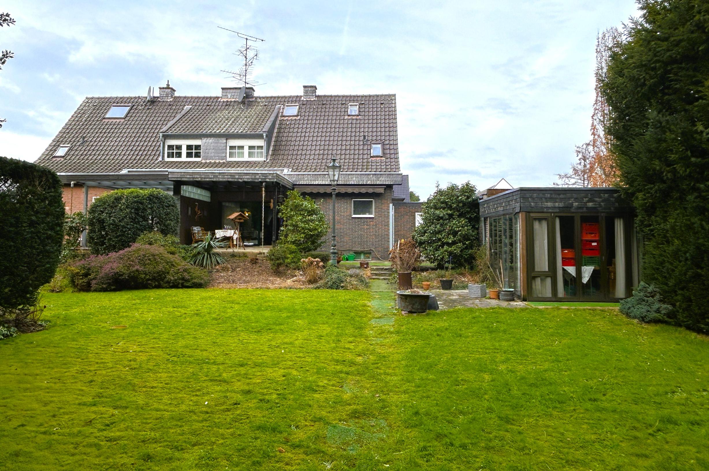 Immobilie Nr.0572 - Einfamilienhaus mit Baugrundstück - Bild 16.jpg