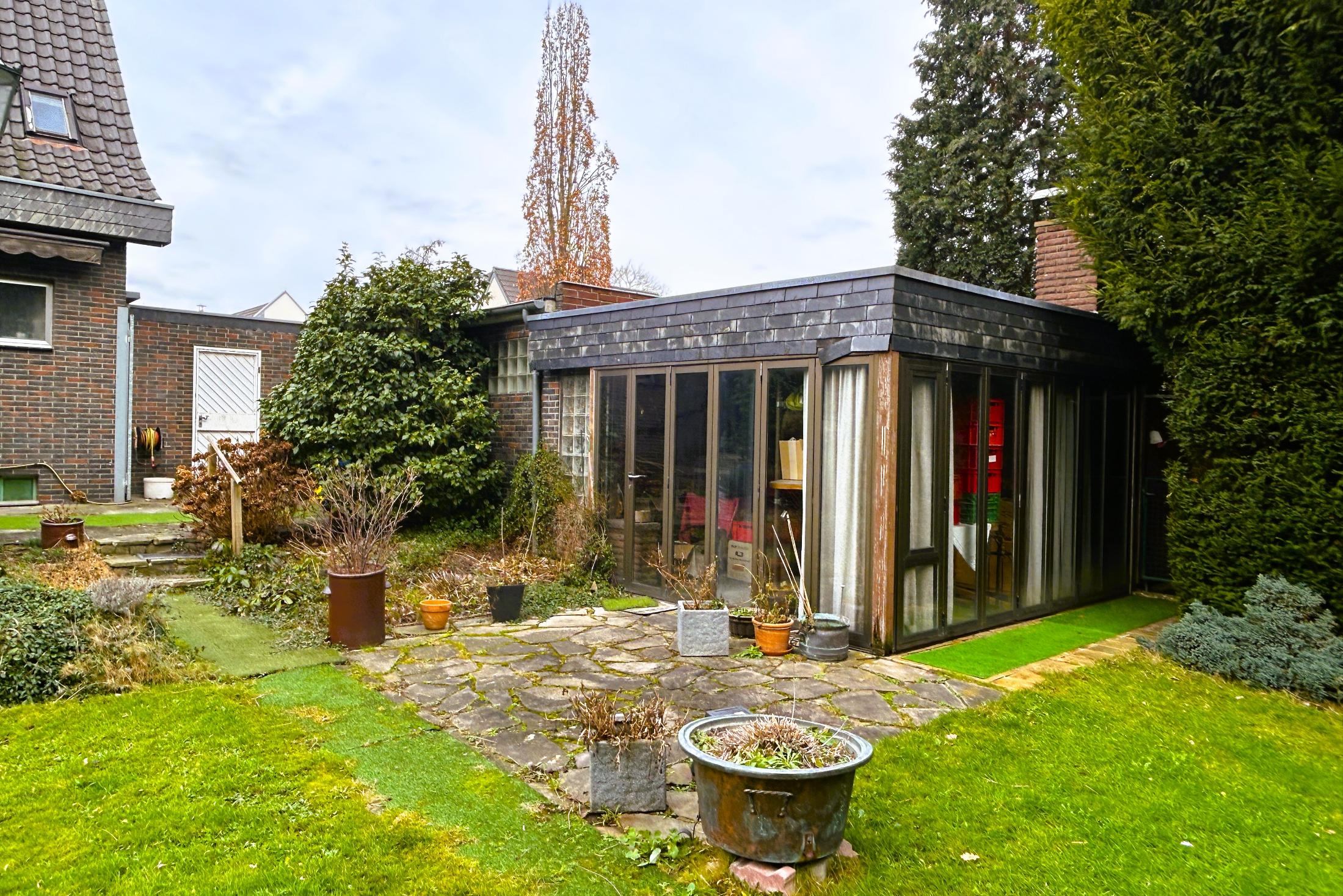 Immobilie Nr.0572 - Einfamilienhaus mit Baugrundstück - Bild 17.jpg