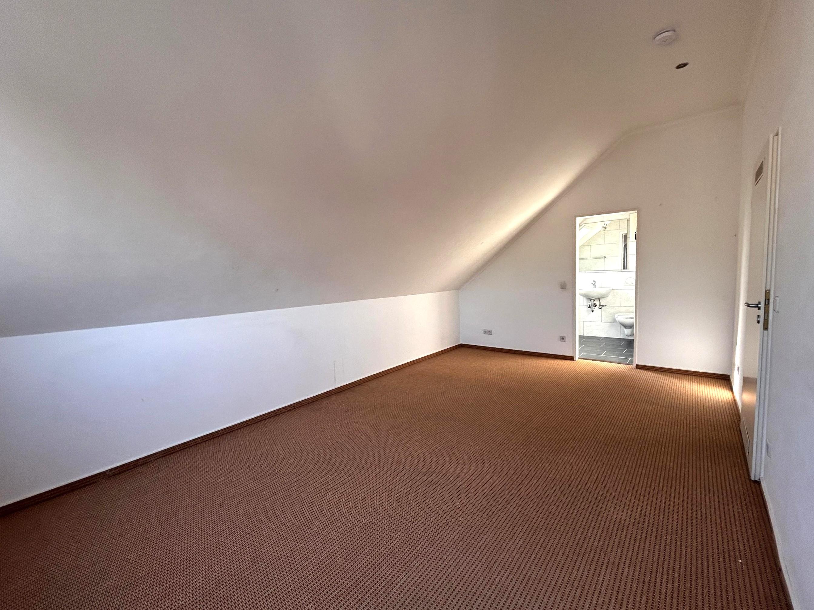 Immobilie Nr.0560 - Maisonettewohnung - Bild 13.jpg