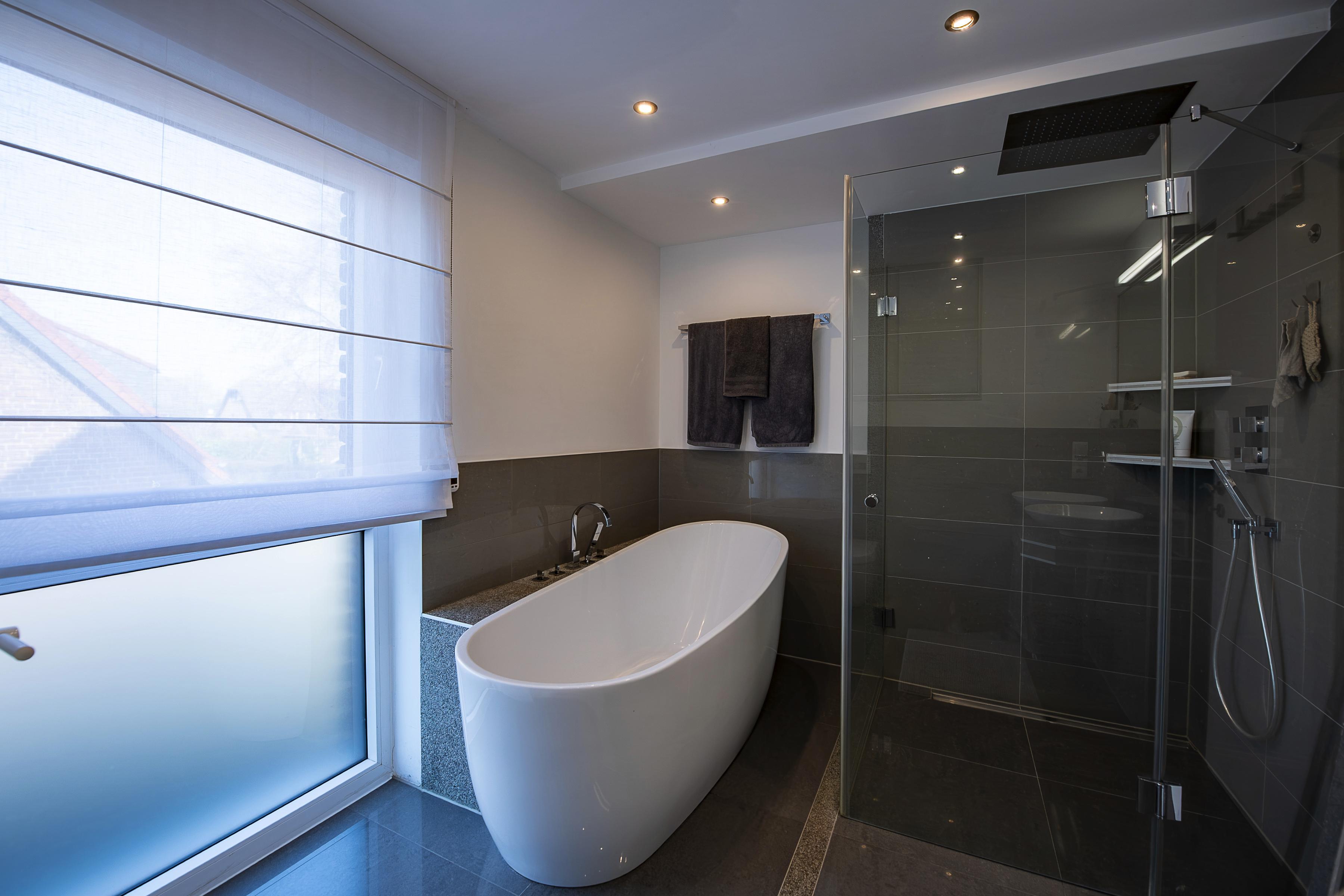 Immobilie Nr.0582 - Einfamilienhaus als Doppelhaus - Bild 8.jpg