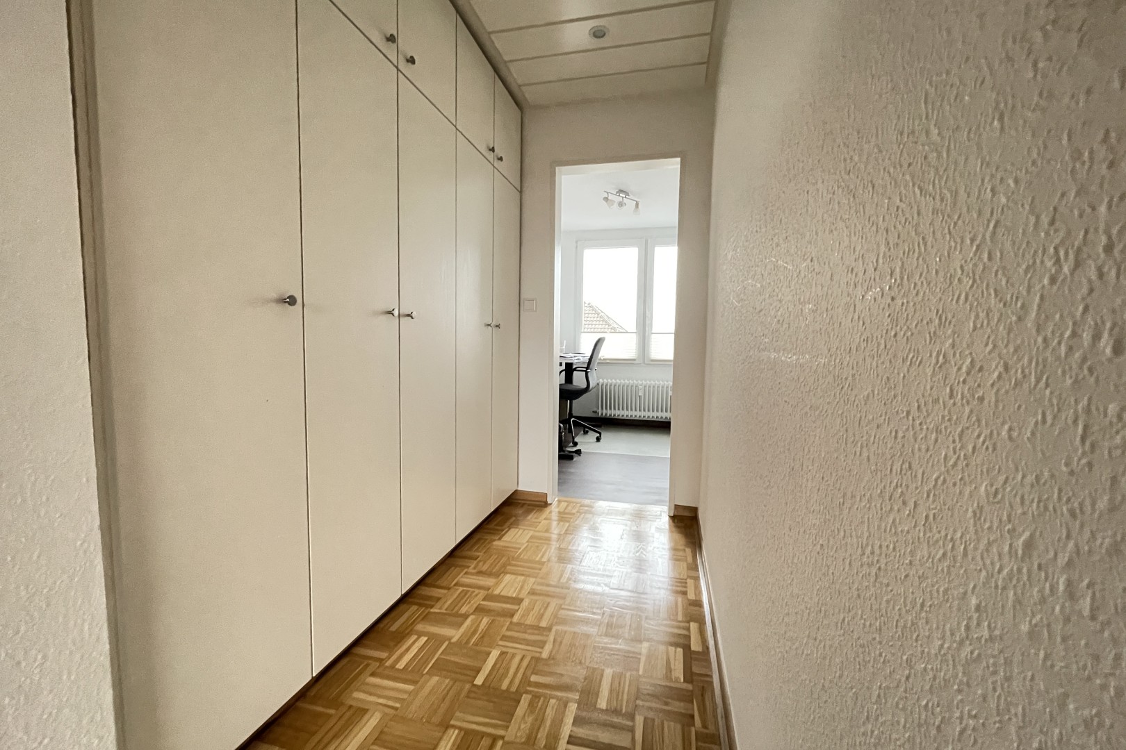 Immobilie Nr.0604 - Dachgeschosswohnung - Bild 7.jpg