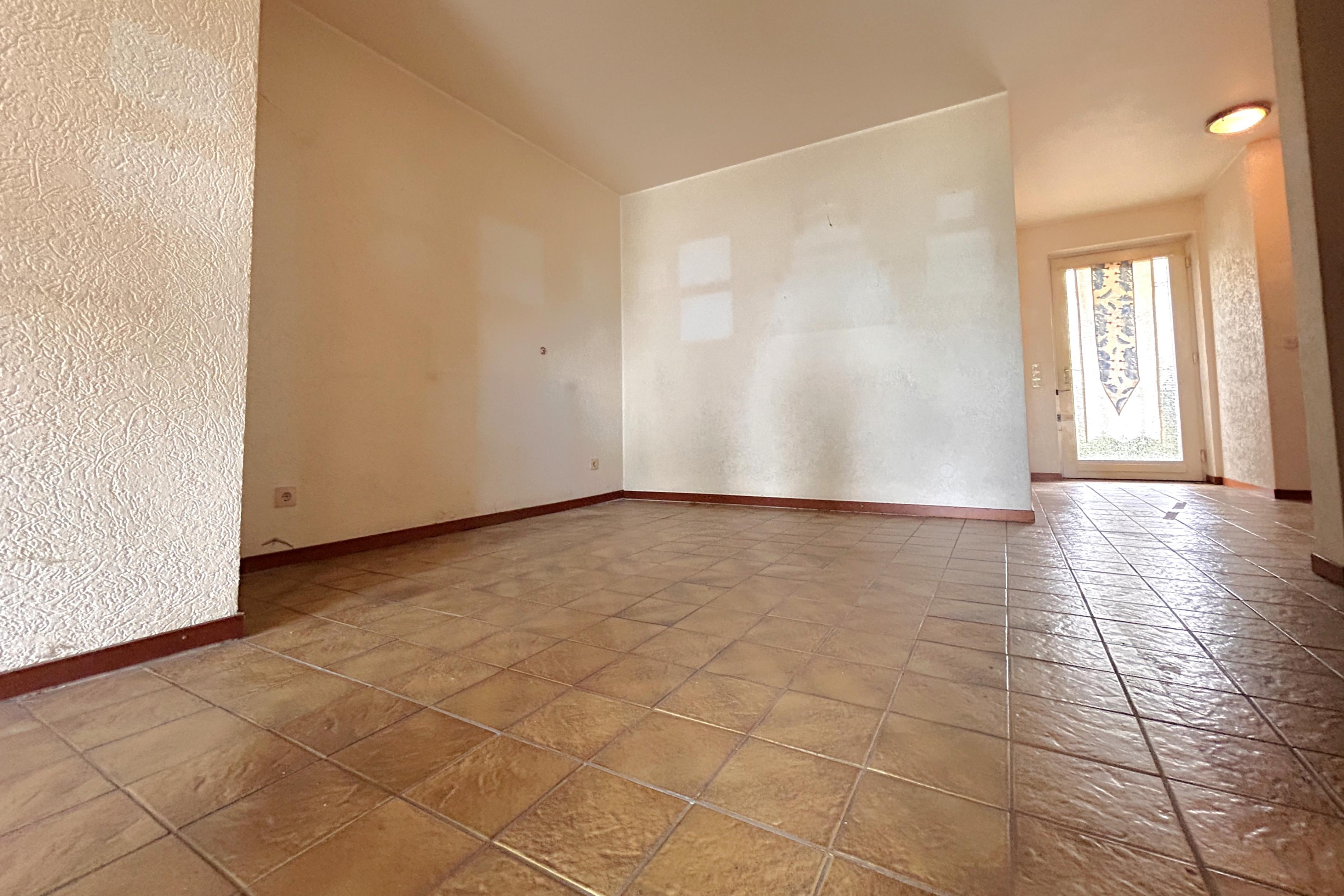 Immobilie Nr.0589 - Reihenmittelhaus - Bild 4.jpg
