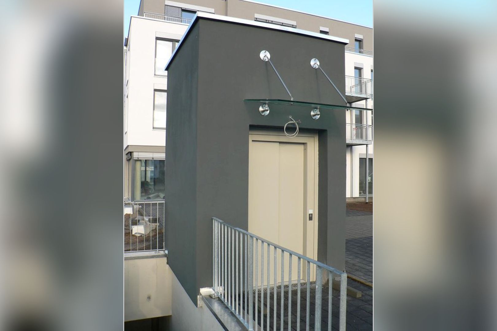 Immobilie Nr.Köln 100 - evohaus-Energie-autarkes-Wohnquartier: Einfamilienhäuser in Reihe und Eigentumswohnungen von 2 - 5 Zimmern in mehreren Häusern. Und das: weitestgehend Energie-autark und KfW-55-förderfähig!   - Bild 5.jpg