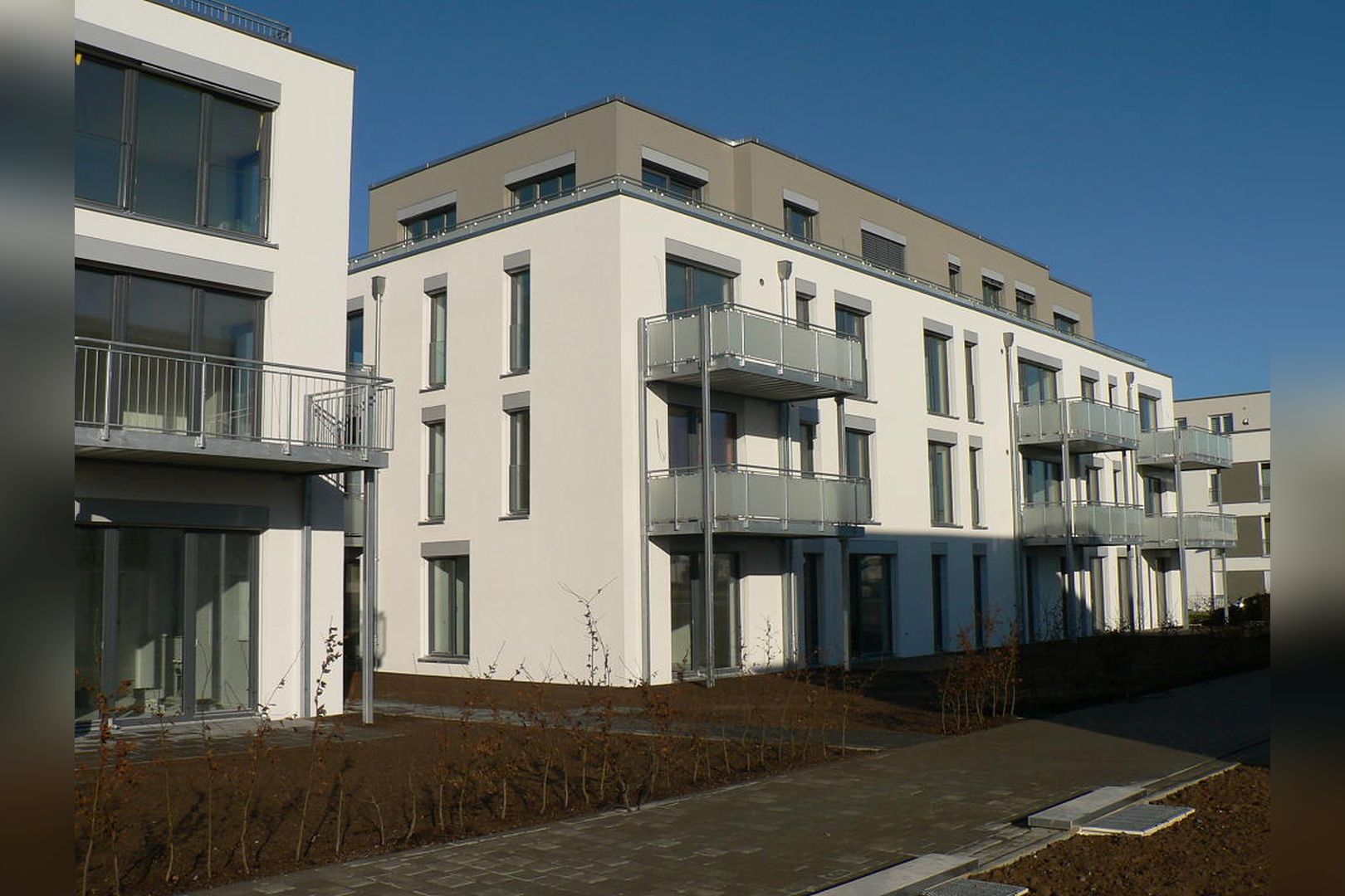 Immobilie Nr.Köln 001.3 - 2-Raum-Wohnung HAUS 1, mit Terrasse u. Gartennutzung, mit Aufzug im Haus! - Bild 10.jpg