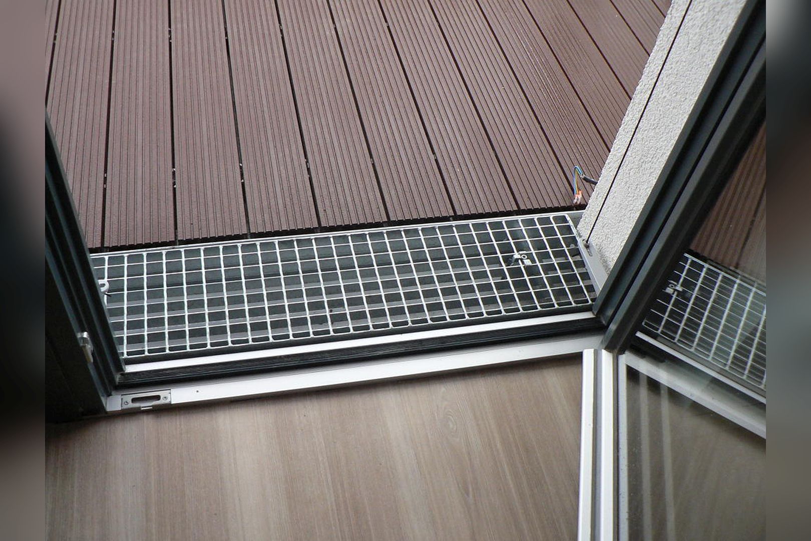 Immobilie Nr.Köln 001.3 - 2-Raum-Wohnung HAUS 1, mit Terrasse u. Gartennutzung, mit Aufzug im Haus! - Bild 14.jpg