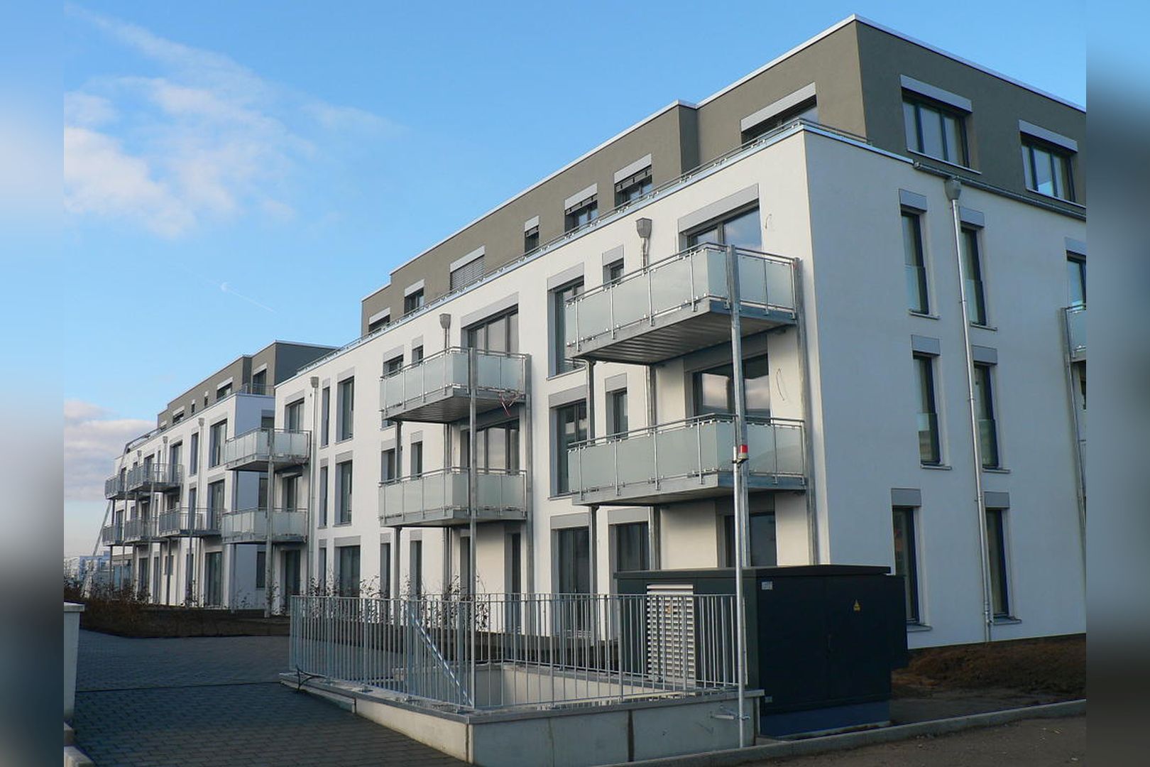 Immobilie Nr.Köln 001.3 - 2-Raum-Wohnung HAUS 1, mit Terrasse u. Gartennutzung, mit Aufzug im Haus! - Bild 6.jpg
