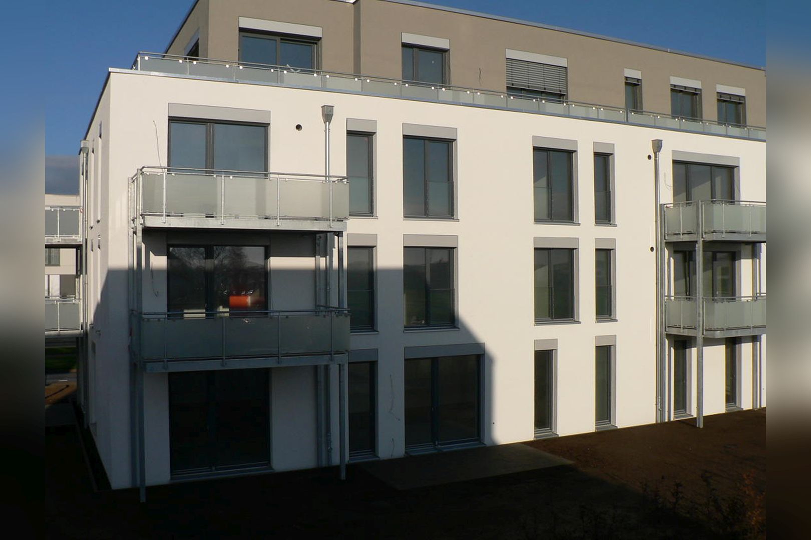 Immobilie Nr.Köln 001.3 - 2-Raum-Wohnung HAUS 1, mit Terrasse u. Gartennutzung, mit Aufzug im Haus! - Bild 8.jpg
