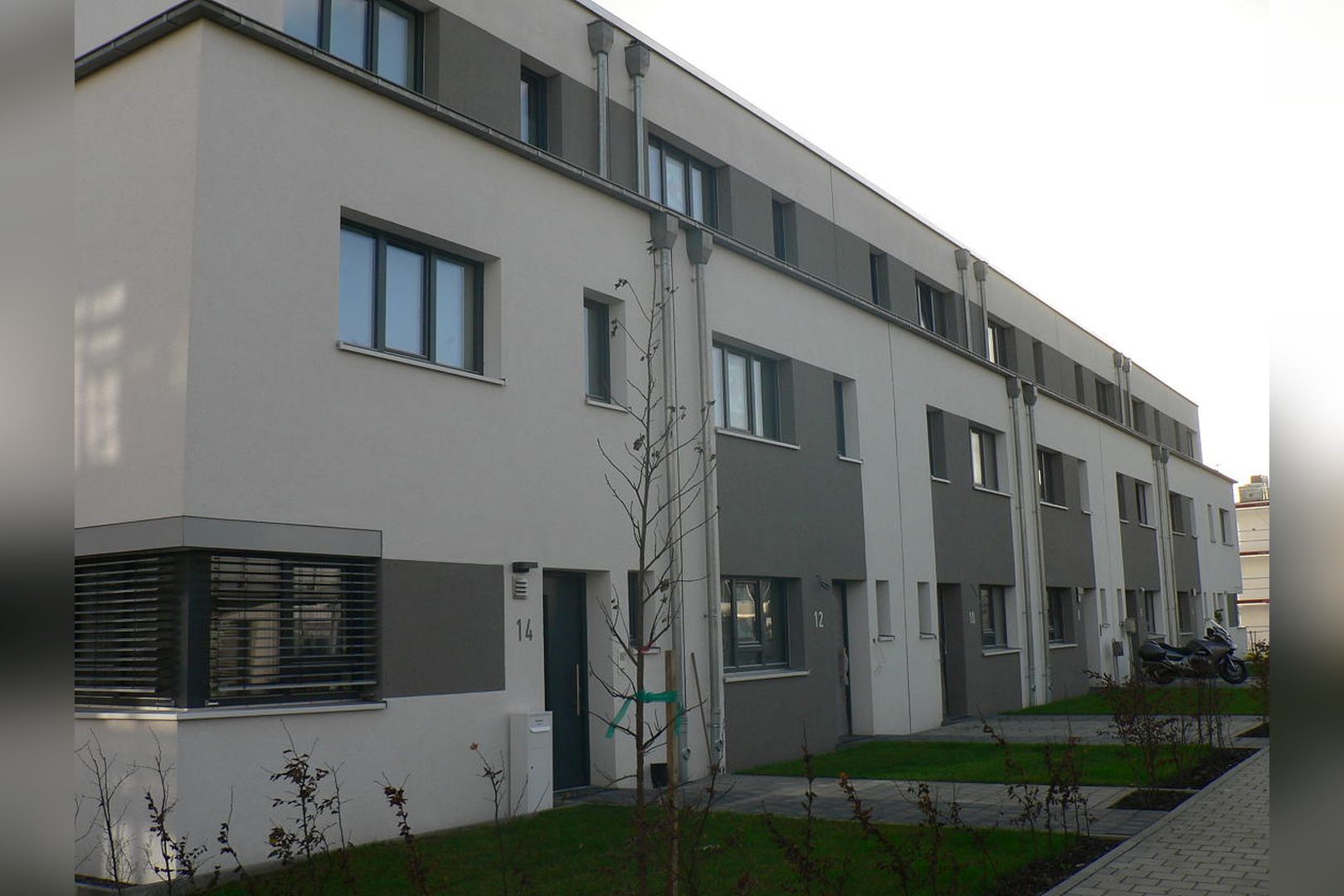 Immobilie Nr.Köln 008.7 - Reihenendhaus einer 7er-Gruppe im Energie-autarken-Wohnquartier anders wohnen - Bild main.jpg