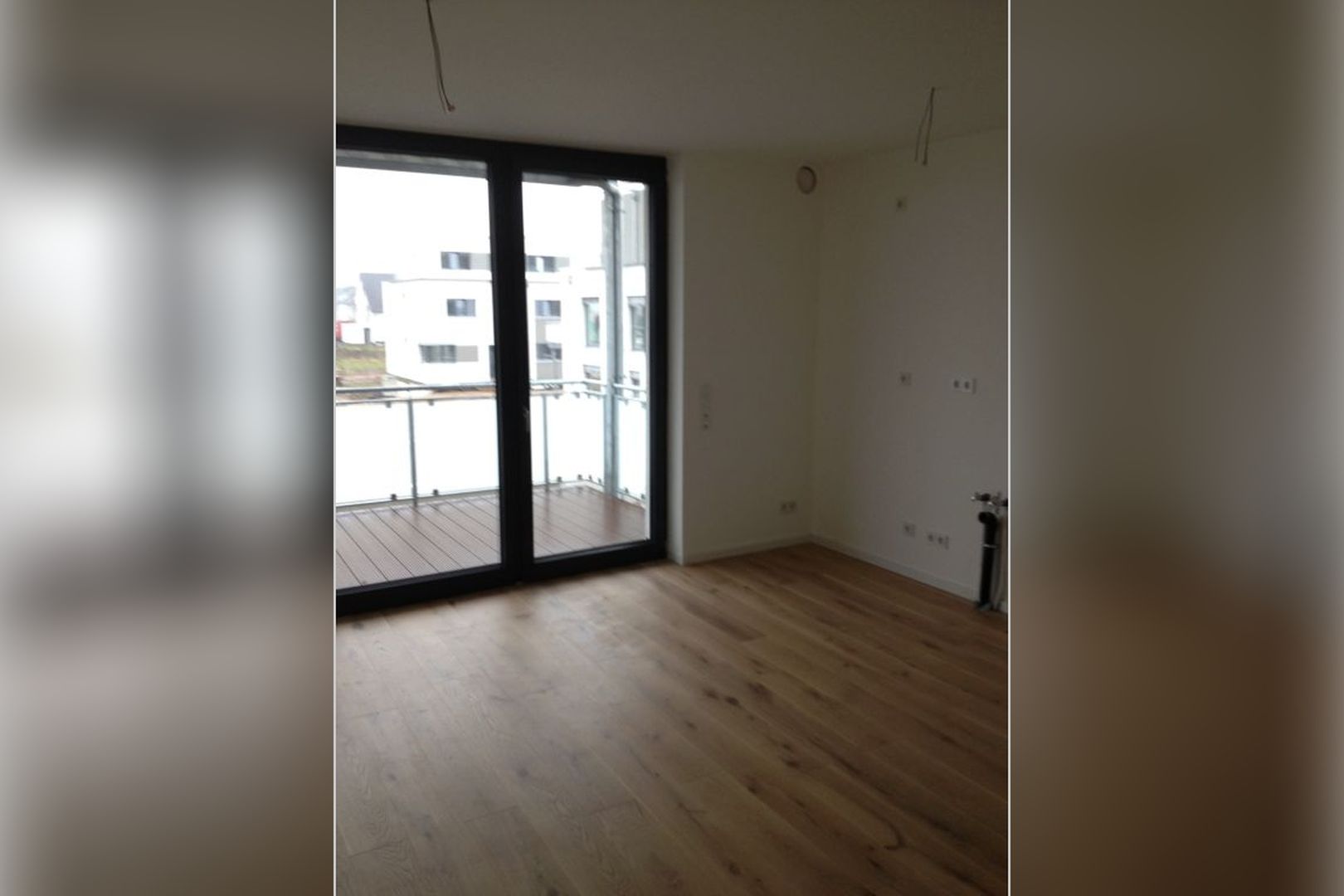 Immobilie Nr.Köln 003.5 - 5-Raum-Wohnung mit Wintergartenküche, 2 Bädern u. großem Balkon  - Bild 5.jpg